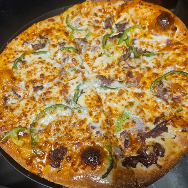 Small Chipotle Steak Pizza.