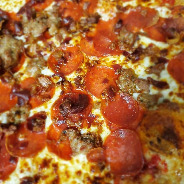 X-Large Meaty Boy Pizza.
